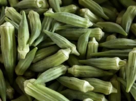 Raw okra