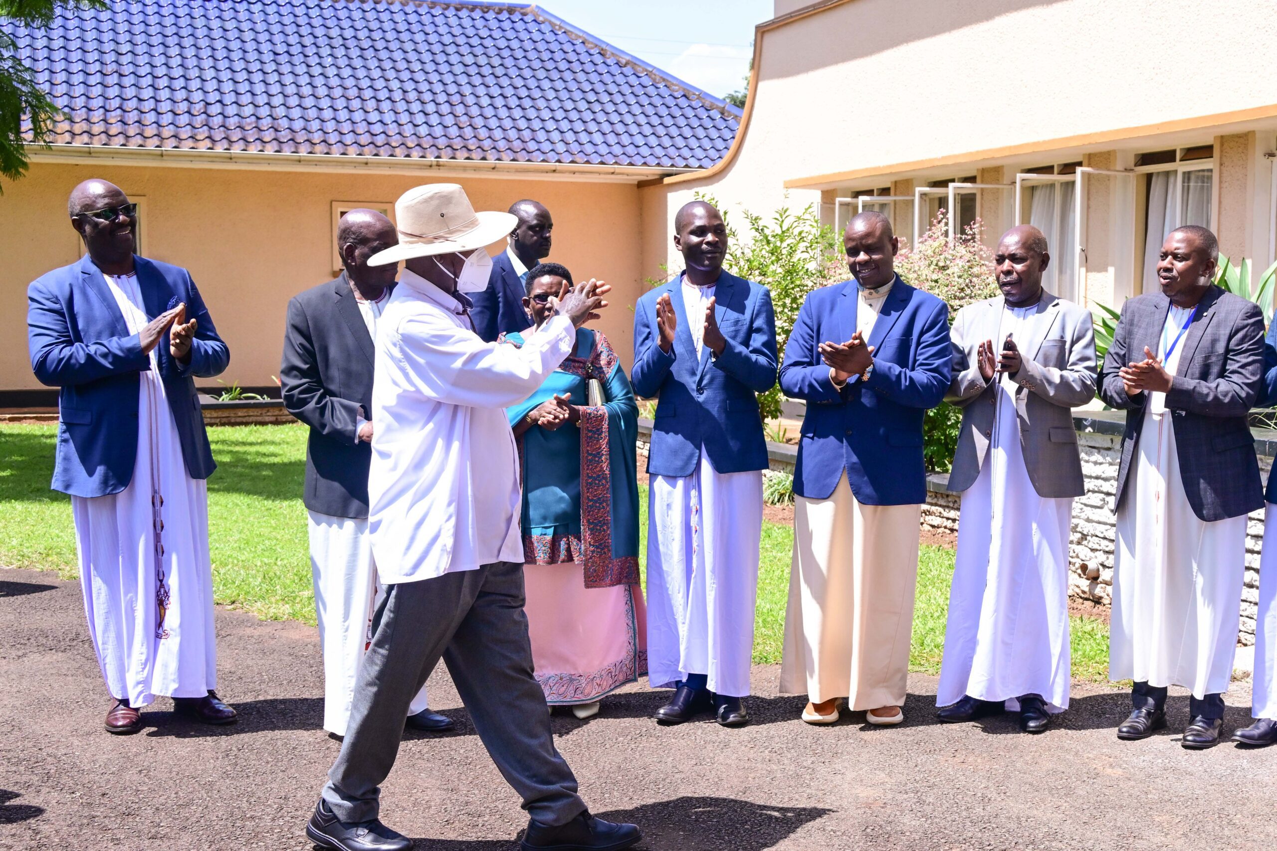 President Museveni waves to cultural and political leaders as he arrives at Bunyoro-Kitara Kingdom palace in Hoima city to attend the 31st Empango celebrations on Wednesday. PPU Photo